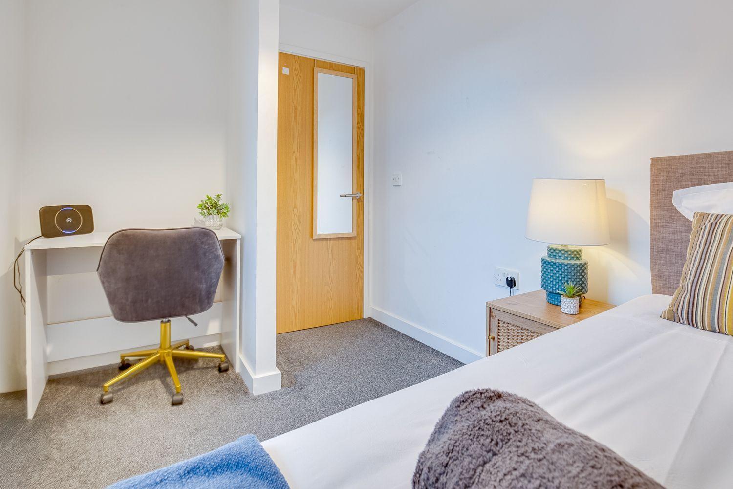 Yorkshire 1st Floor Hamilton Mews * Doncaster